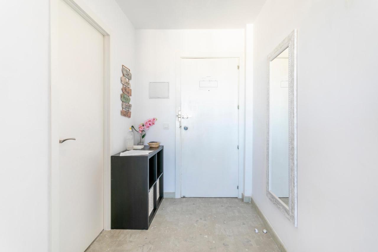 Beach Suite, City & Mountain View Alicante Ngoại thất bức ảnh